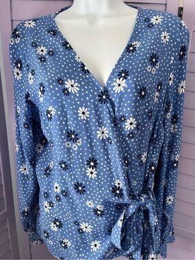 Talbots Petite Blue Polka Dot with flowers Blouse. Snap enclosure holds side tie